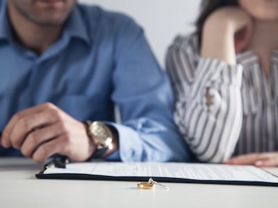 Husband and wife gaining a better understanding of how to file for divorce in Texas by blair parker law in houston, texas.