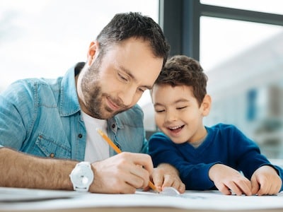 Father with child wanting to know more about what does custodial parent mean in Texas